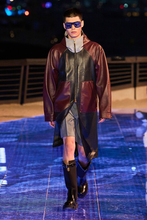 Коллекция Louis Vuitton Pre-Fall 2024 в Гонконге