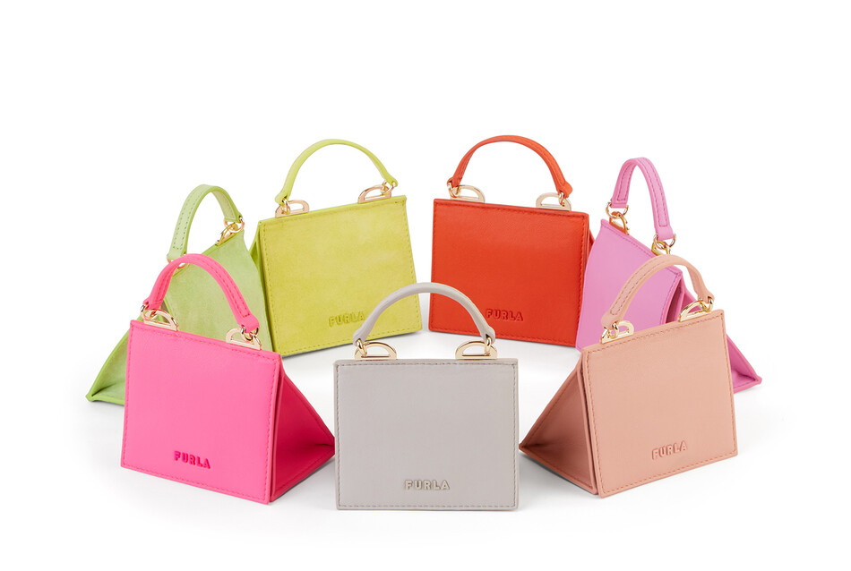 Furla представили новую коллекцию сумок Linea Futura