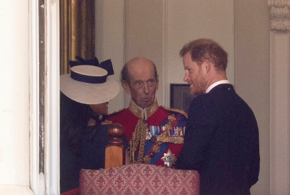 Меган Маркл и Принца Гарри оставили на задворках Букингемского дворца во время их прибытия на Платиновый юбилей королевы Елизаветы II в 2022 году
