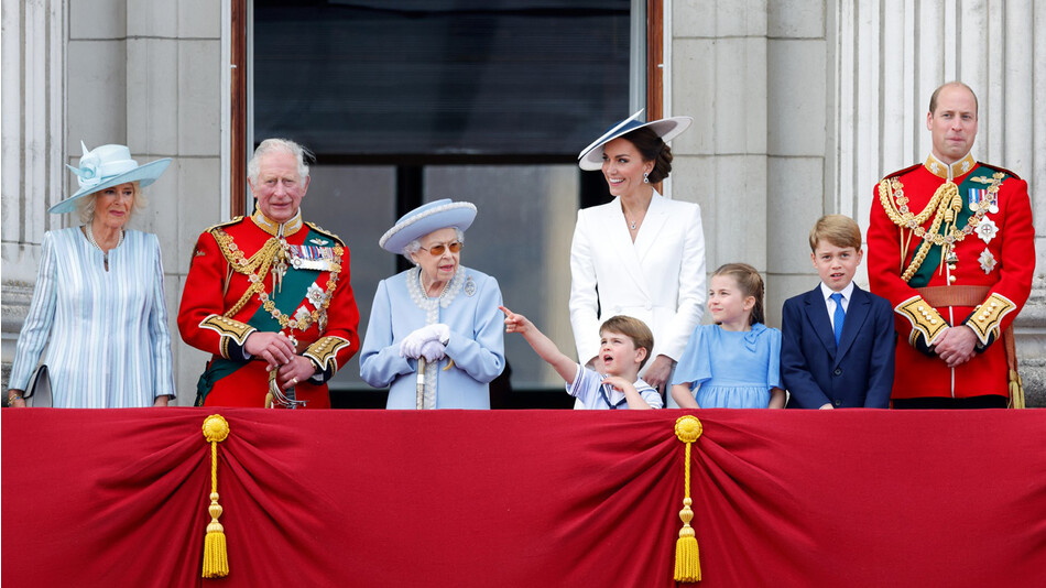 Карл III объявил дату первого парада в честь своего дня рождения