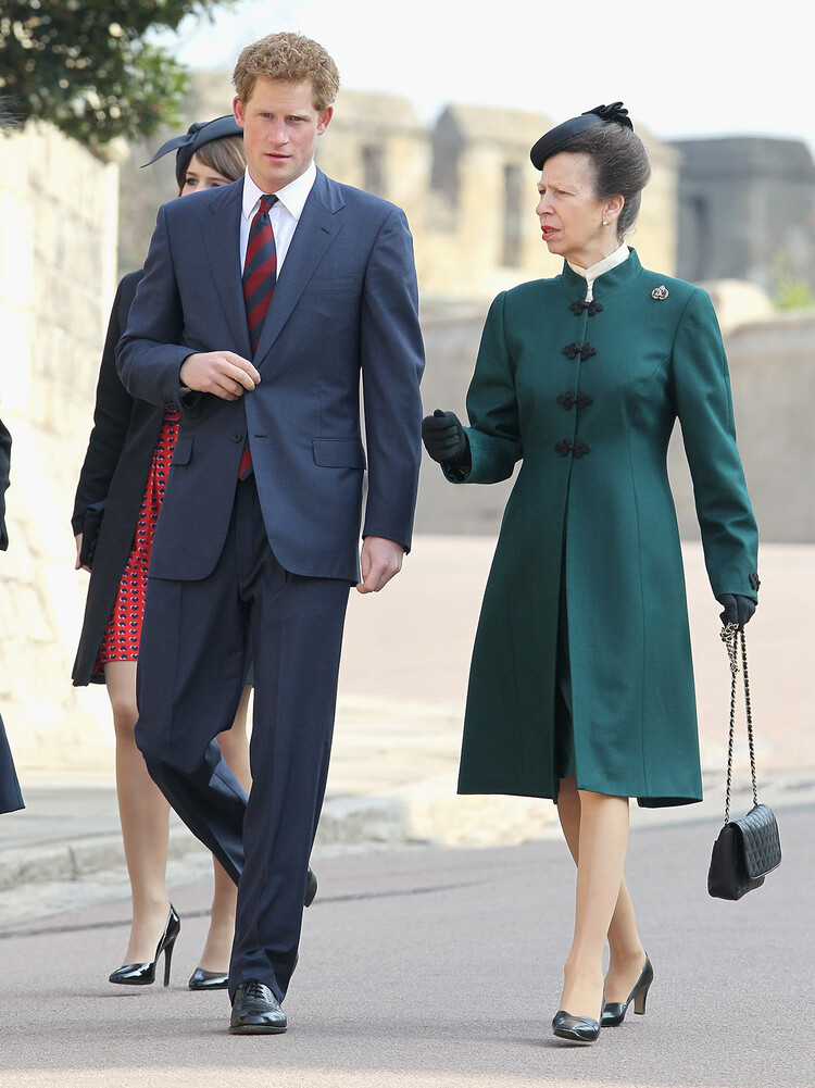 Принц Гарри и принцесса Анна, 2012