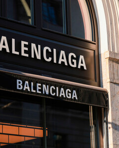 Balenciaga возвращается в историческую штаб-квартиру