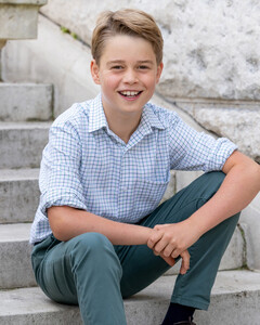 Принц Уильям и Кейт Миддлтон поделились новым снимком повзрослевшего принца Джорджа