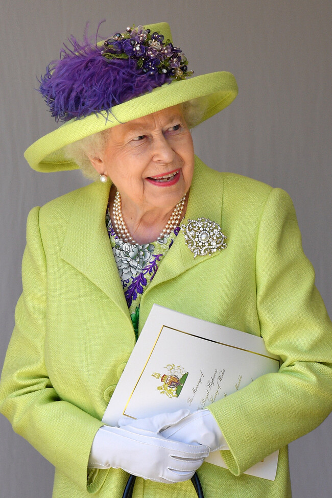 Королева Елизавета 2 отпразднует день рождения в Zoom