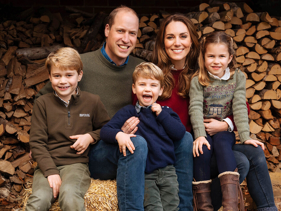 Принц Уильям и Кейт Миддлтон с детьми: принцами Джорджем и Луи и принцессой Шарлоттой, 2020 год