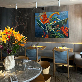 Ужин с искусством: топ ресторанов, в которых регулярно проходят выставки современных художников