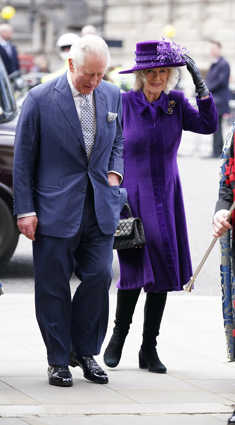 Принц Чарльз и Камилла Паркер-Боулз прибывают на службу Содружества в Вестминстерское аббатство, 2022