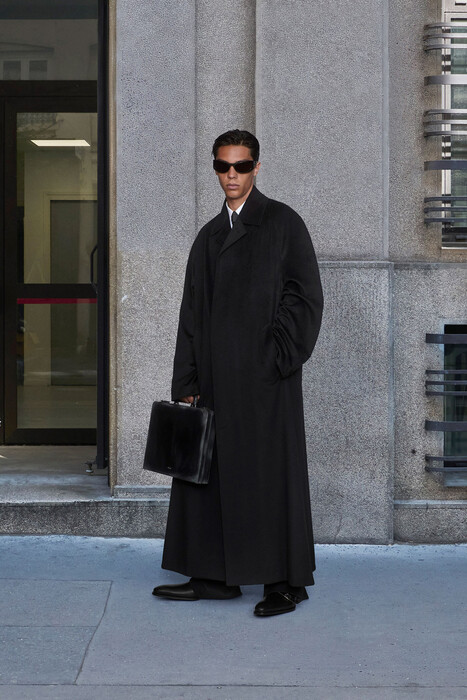 Balenciaga Couture Fall 2025 / Balenciaga Couture коллекция осень 2025