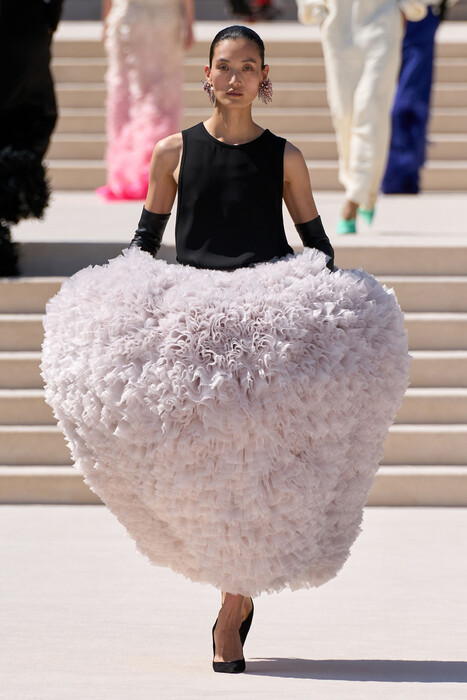 Balenciaga Couture осень–зима 2026 / Balenciaga Couture Fall 2026