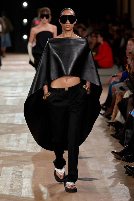 Balenciaga коллекция весна-лето 2026 / Balenciaga Spring-Summer 2026