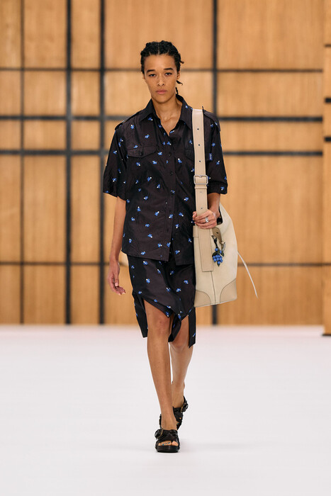 Burberry коллекция весна-лето 2027 / Burberry spring-summer 2027