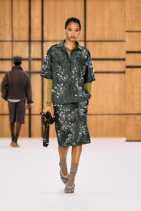 Burberry коллекция весна-лето 2027 / Burberry spring-summer 2027