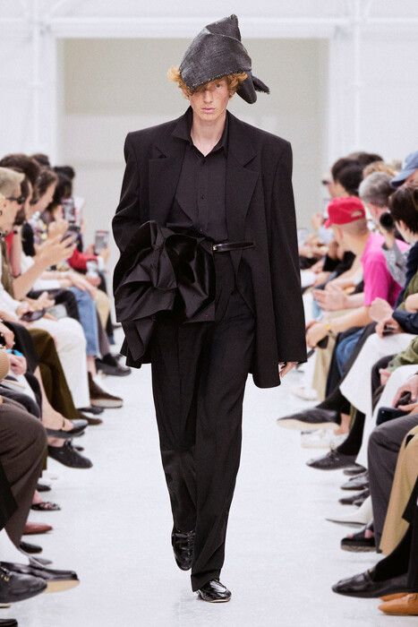 Коллекция Celine menswear весна-лето 2027 / Celine menswear Spring 2027