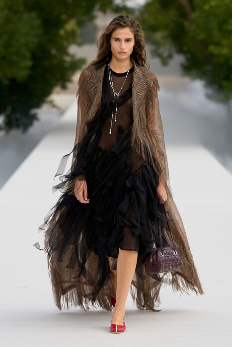 Dior коллекция весна-лето 2027 / Dior Spring 2027