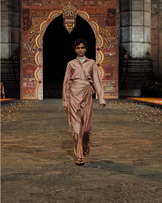 Dior коллекция осень-зима 2023 в Мумбаи