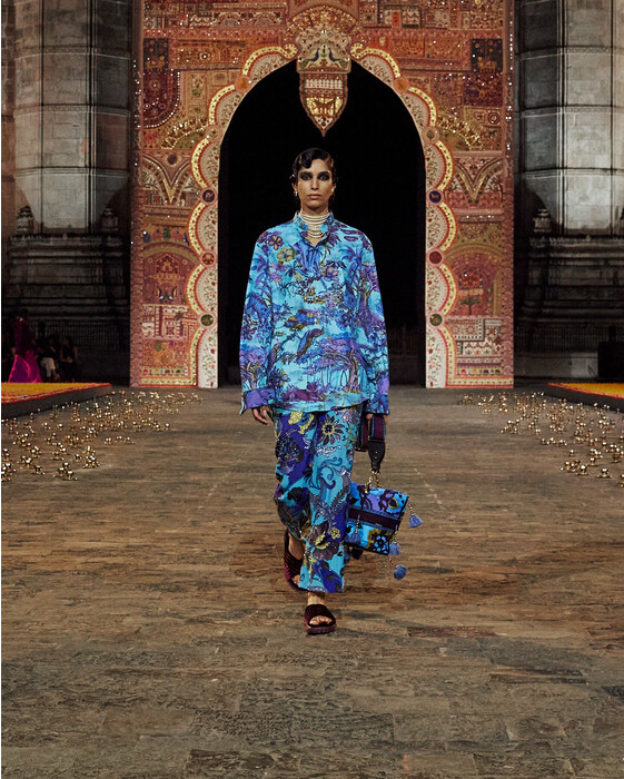 Dior коллекция осень-зима 2023 в Мумбаи