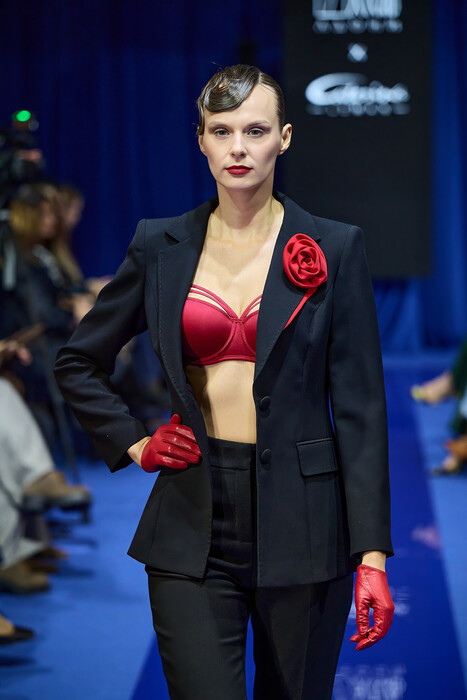 Estelle Adony и Caterina Leman устроили показ на Metropolis x Sokol Fashion Week