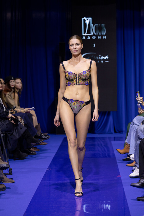Estelle Adony и Caterina Leman устроили показ на Metropolis x Sokol Fashion Week