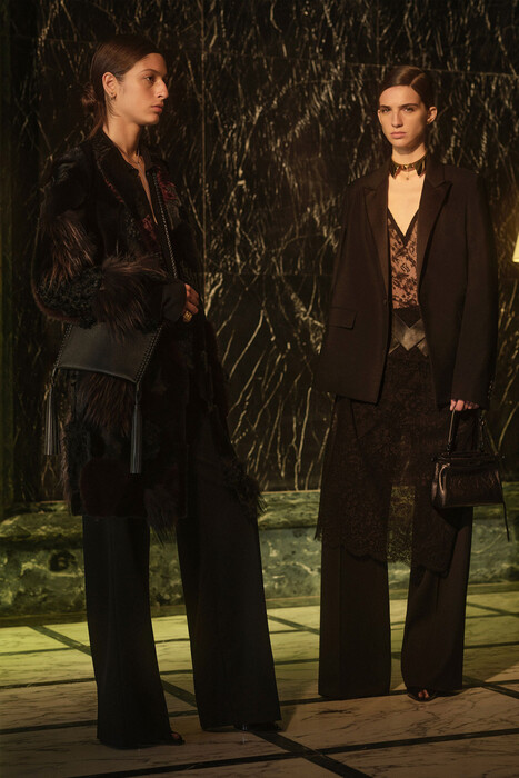 Fendi Resort 2027 Collection / Коллекция Fendi Resort 2027