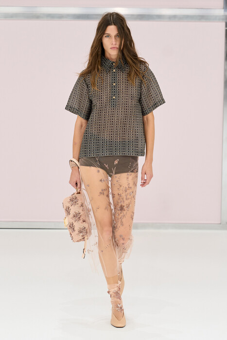 Fendi весна-лето 2025 / Fendi spring-summer 2025