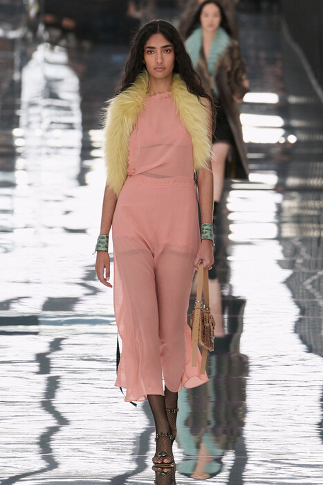 Fendi коллекция весна-лето 2027 / Fendi spring-summer 2027