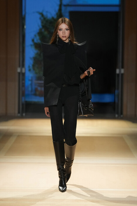 Gucci коллекция весна-лето 2027 / Gucci Spring 2027