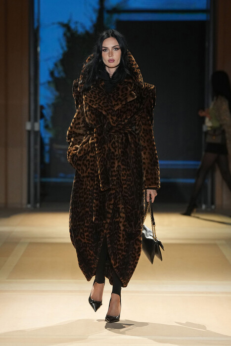 Gucci коллекция весна-лето 2027 / Gucci Spring 2027