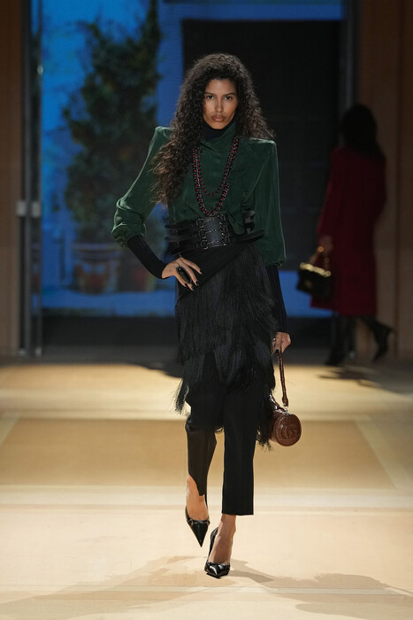 Gucci коллекция весна-лето 2027 / Gucci Spring 2027
