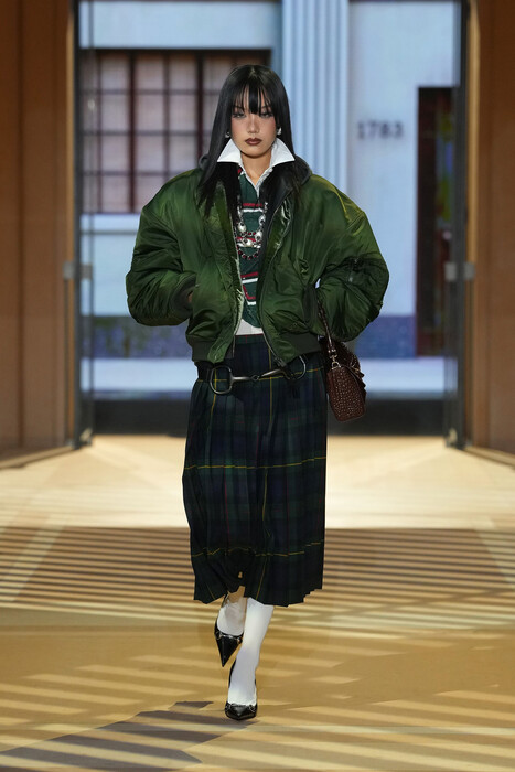 Gucci коллекция весна-лето 2027 / Gucci Spring 2027