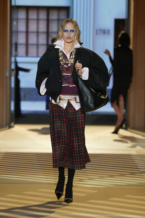 Gucci коллекция весна-лето 2027 / Gucci Spring 2027
