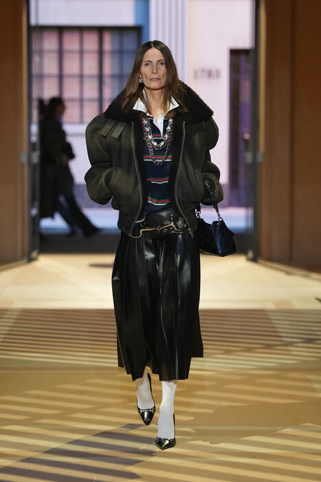 Gucci коллекция весна-лето 2027 / Gucci Spring 2027