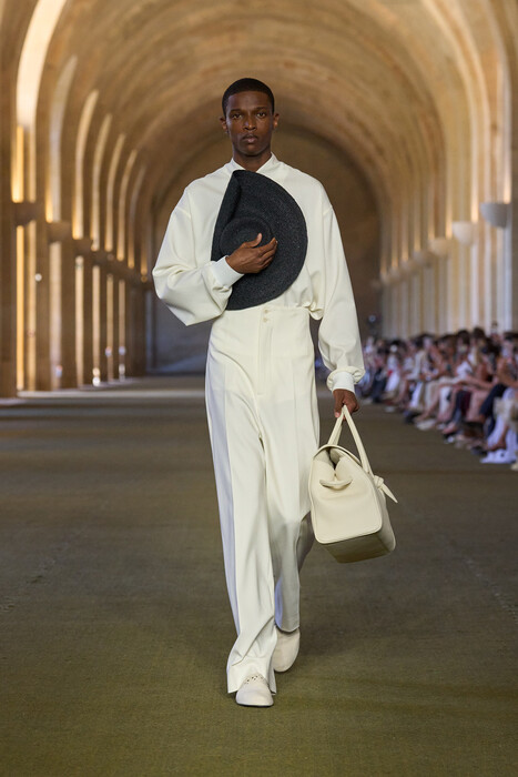 Jacquemus коллекция осень 2025 / Jacquemus Fall 2025