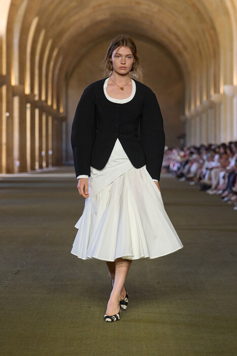 Jacquemus коллекция осень 2025 / Jacquemus Fall 2025