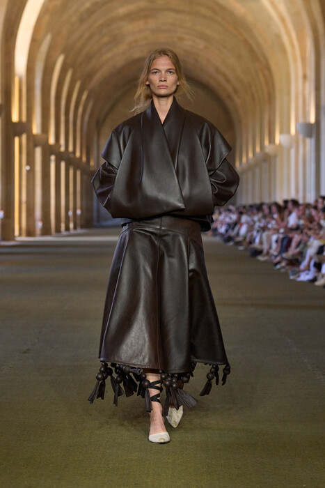 Jacquemus коллекция осень 2025 / Jacquemus Fall 2025
