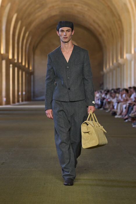 Jacquemus коллекция осень 2025 / Jacquemus Fall 2025