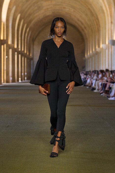 Jacquemus коллекция осень 2025 / Jacquemus Fall 2025