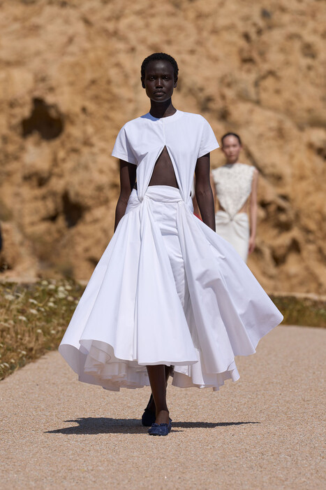 Коллекция Jacquemus весна-лето 2027 / Jacquemus Spring 2027