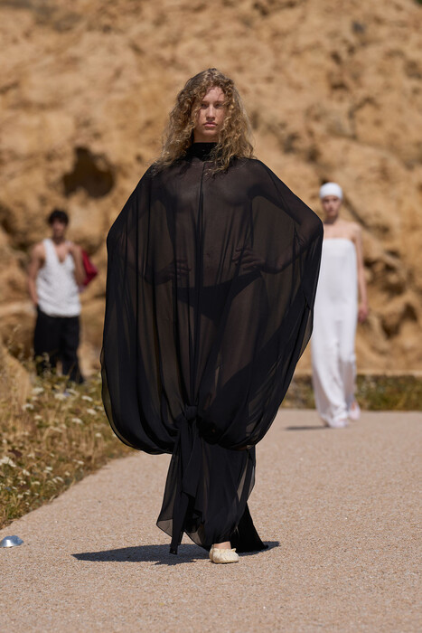 Коллекция Jacquemus весна-лето 2027 / Jacquemus Spring 2027