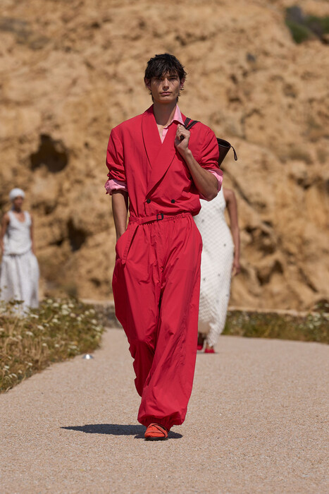Коллекция Jacquemus весна-лето 2027 / Jacquemus Spring 2027