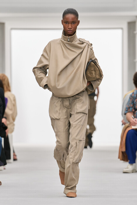 Loewe коллекция весна-лето 2027 / Loewe Spring 2027