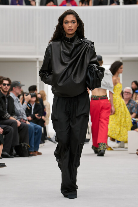 Loewe коллекция весна-лето 2027 / Loewe Spring 2027