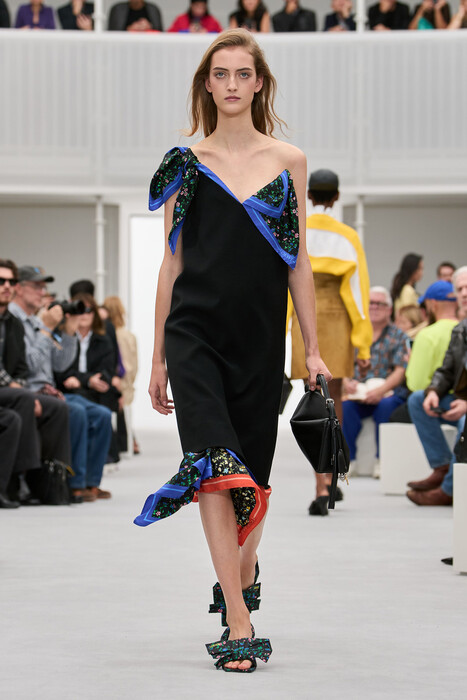 Loewe коллекция весна-лето 2027 / Loewe Spring 2027