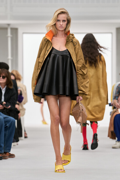 Loewe коллекция весна-лето 2027 / Loewe Spring 2027