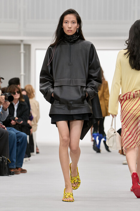Loewe коллекция весна-лето 2027 / Loewe Spring 2027