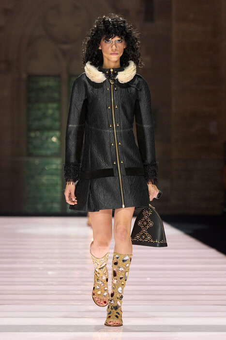Louis Vuitton Resort 2026 / Louis Vuitton круиз 2026