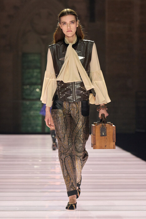 Louis Vuitton Resort 2026 / Louis Vuitton круиз 2026