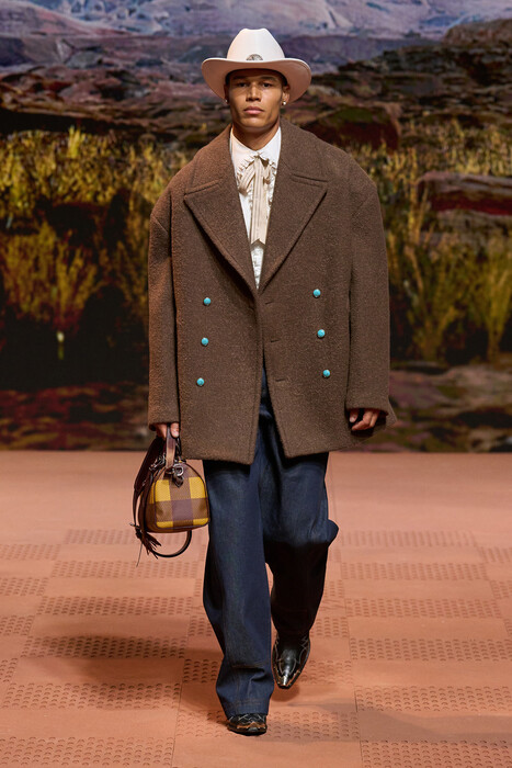 Мужская коллекция Louis Vuitton осень-зима 2024/24 Louis Vuitton menswear Fall 2024