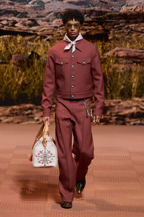 Мужская коллекция Louis Vuitton осень-зима 2024/24 Louis Vuitton menswear Fall 2024