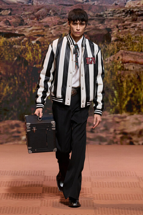 Мужская коллекция Louis Vuitton осень-зима 2024/24 Louis Vuitton menswear Fall 2024