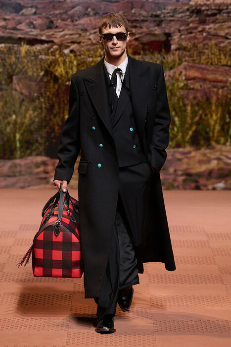 Мужская коллекция Louis Vuitton осень-зима 2024/24 Louis Vuitton menswear Fall 2024